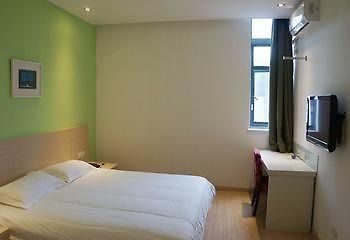 Motel 168 Shanghai Pudong Huinan Metro Station Tesco Exteriér fotografie