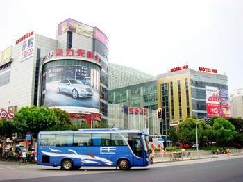 Motel 168 Shanghai Pudong Huinan Metro Station Tesco Exteriér fotografie
