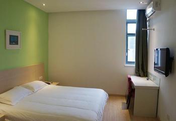 Motel 168 Shanghai Pudong Huinan Metro Station Tesco Exteriér fotografie